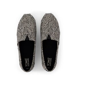 NEW IN BOX!! TOMS Alpargata Cloudbound Geo Woven Black Size 8